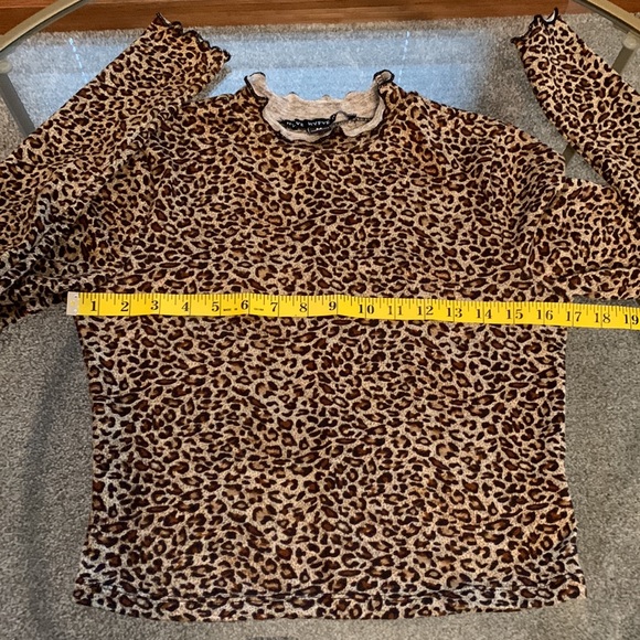 HYFVE Soft Leopard Top - Picture 7 of 13